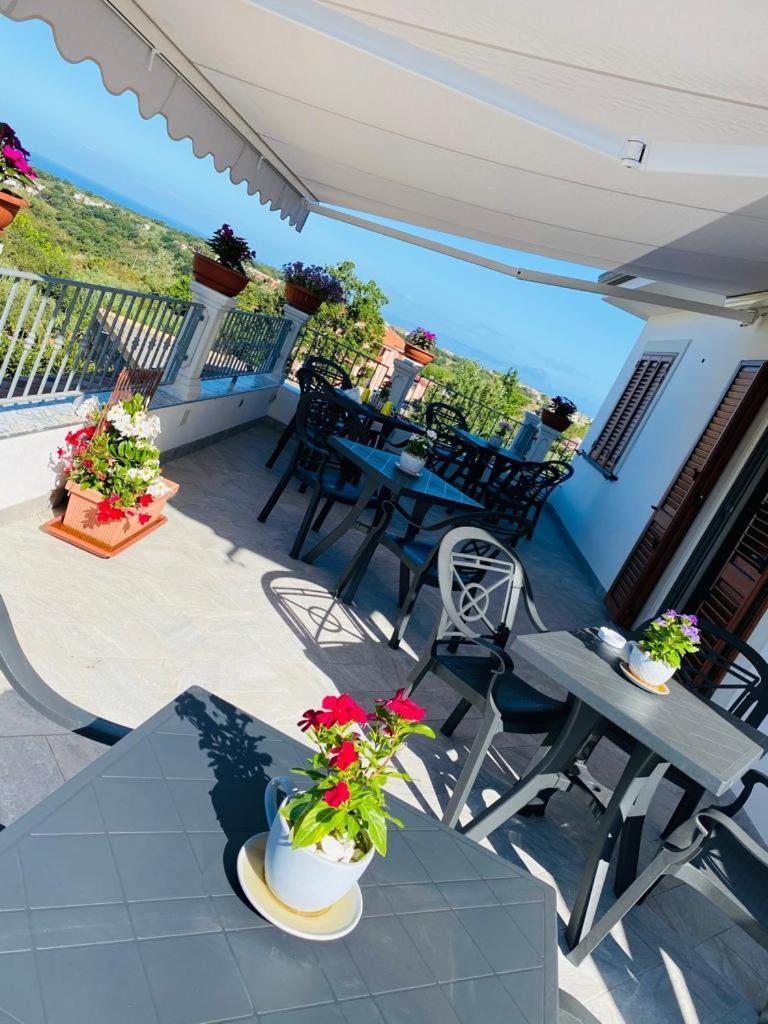 B & B Vilenia Сан-Нікола-Арчелла Екстер'єр фото